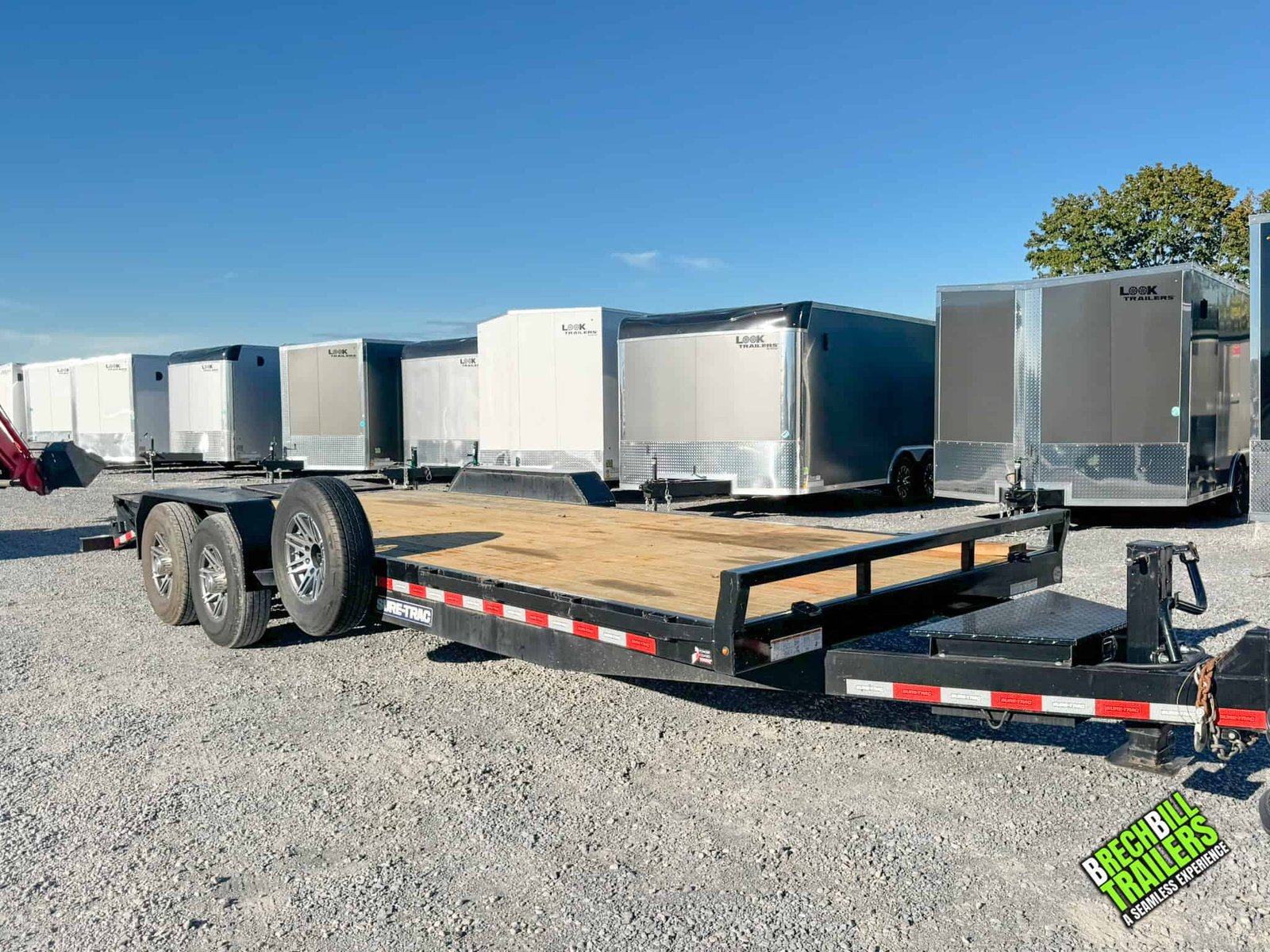 USED – Sure-Trac Low Profile 14K HD Equipment Trailer 7×22 (19′ + 3′ Dovetail & Universal Ramps) (ST82193URET-B-140)