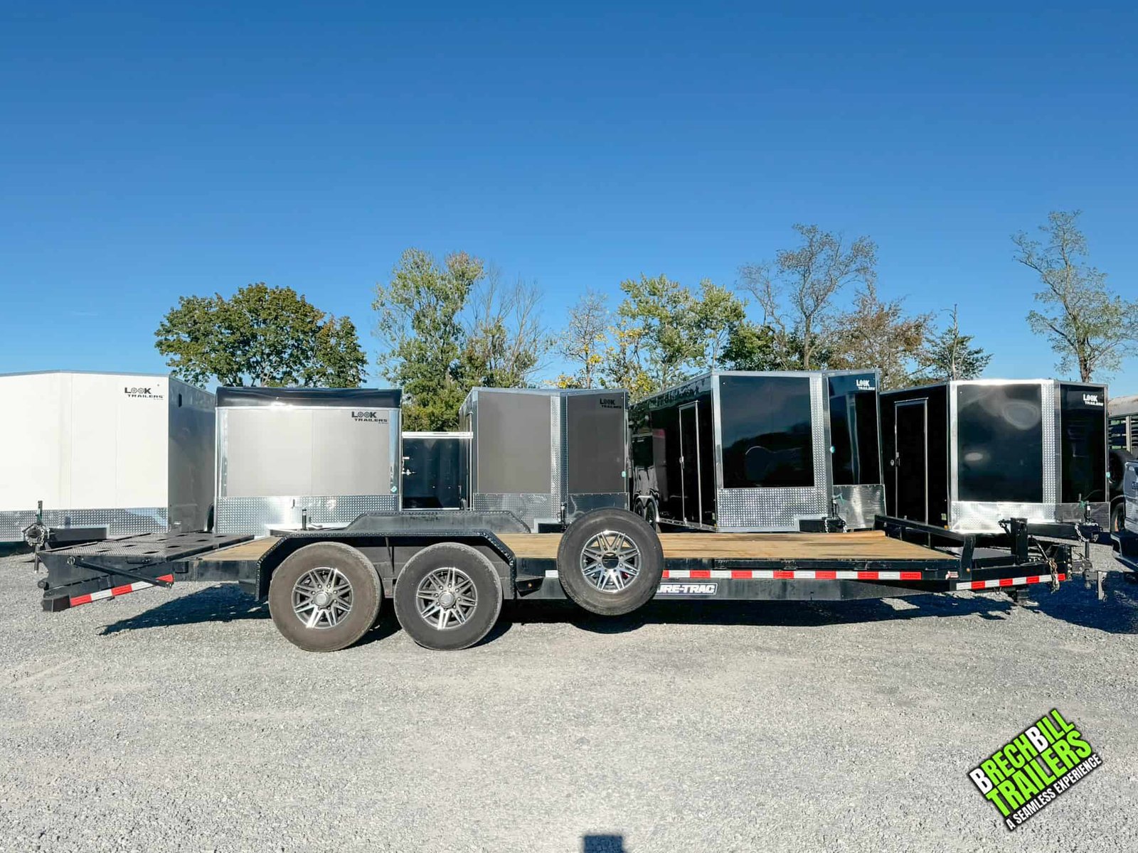 USED – Sure-Trac Low Profile 14K HD Equipment Trailer 7×22 (19′ + 3′ Dovetail & Universal Ramps) (ST82193URET-B-140)