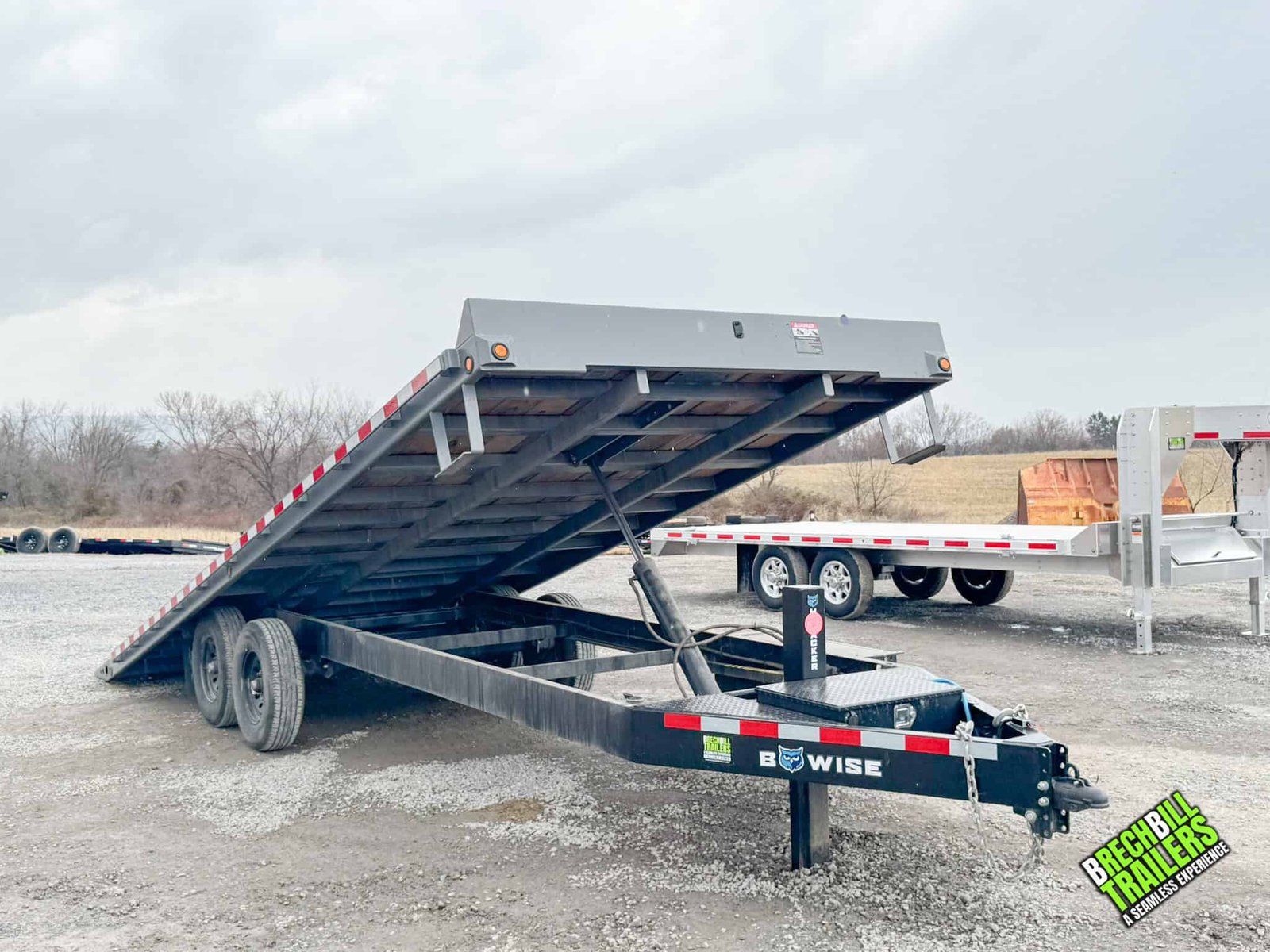USED – Bwise Hydraulic 15.4K Tilt-Deck Trailer 8.5×22 (THD22-15)