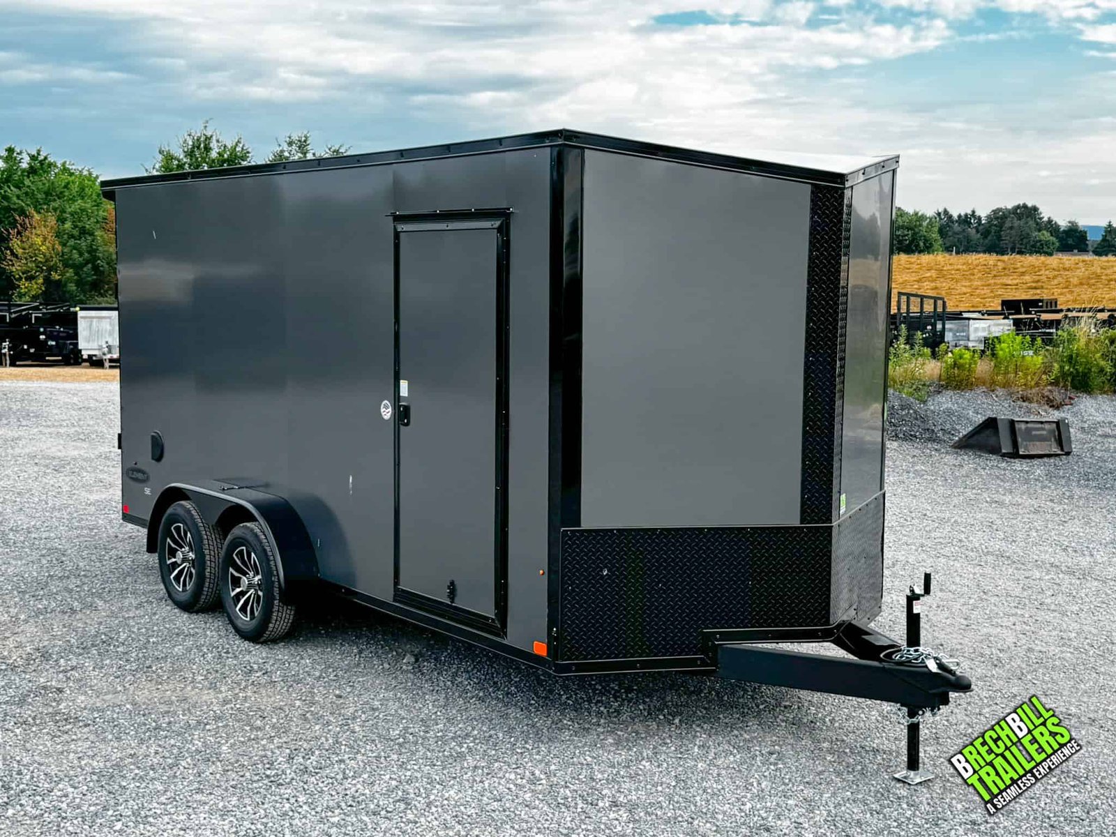 Look Element SE Flat Top Sloped V-Nose Enclosed Trailer 7×16 (K-SE8416-070) Black Trim