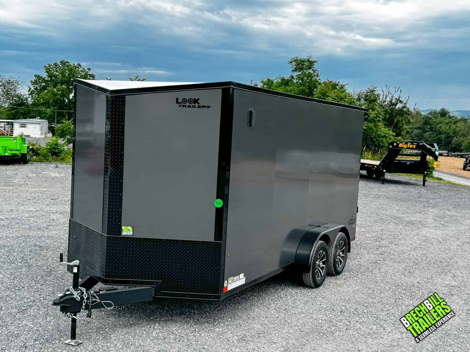 Look Element SE Flat Top Sloped V-Nose Enclosed Trailer 7×16 (K-SE8416-070) Black Trim