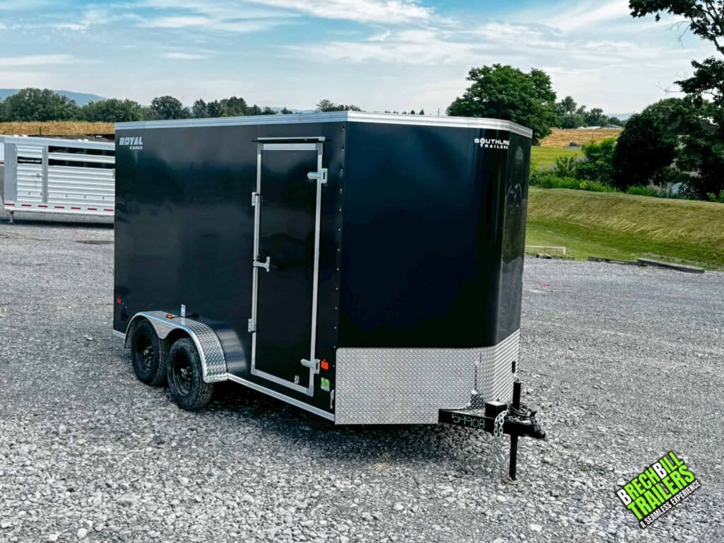 Enclosed cargo trailer