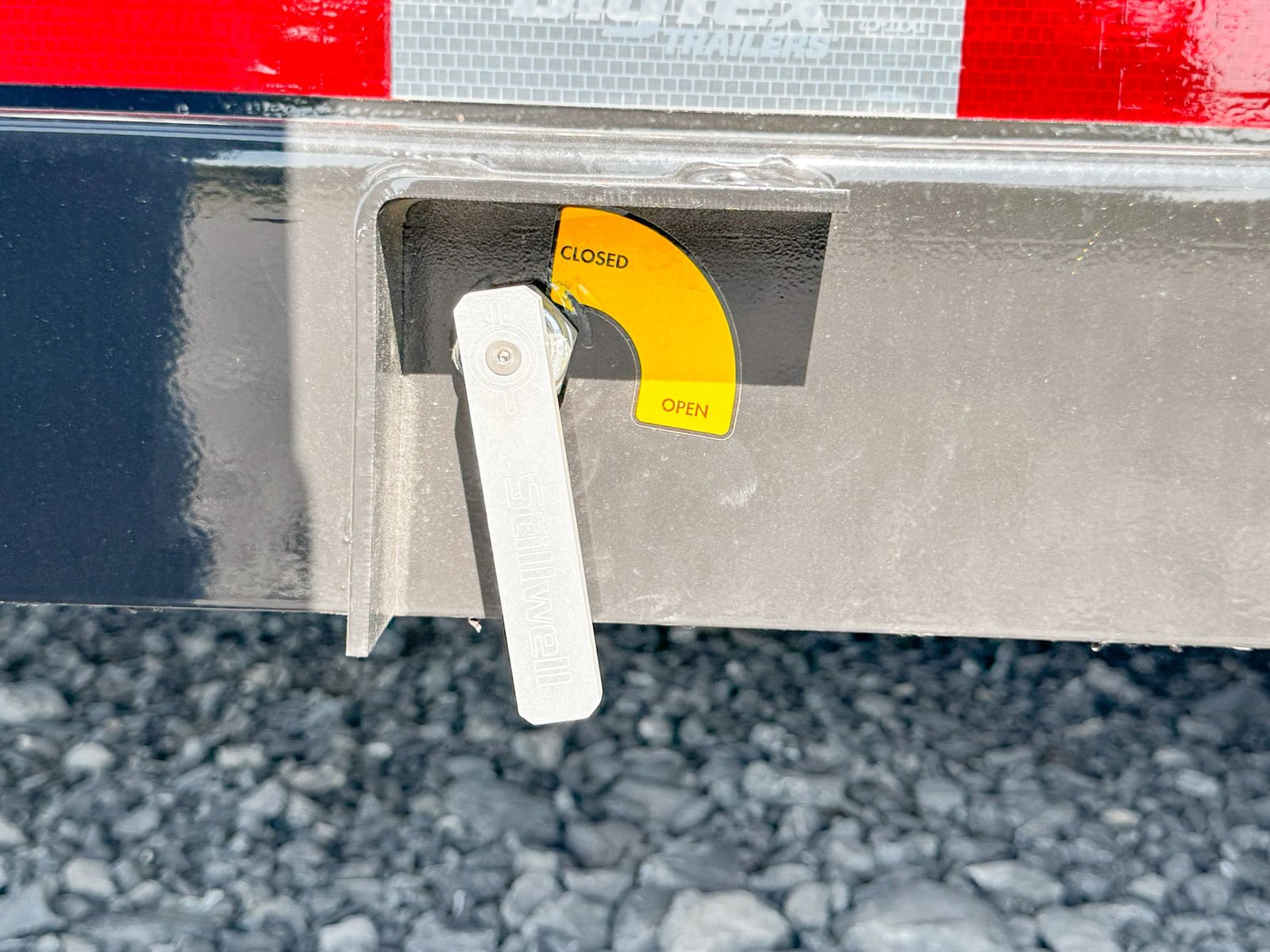 Big Tex 17k Super-Duty I-Beam Tilt Trailer(16TI-22A-BK) - Image 14