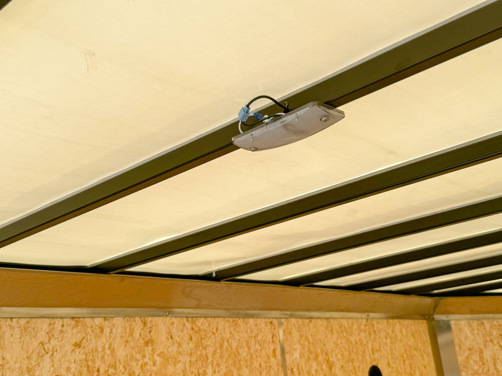 Look SE Enclosed Cargo Trailer 7×12 (K-SE8412-070) - Image 19
