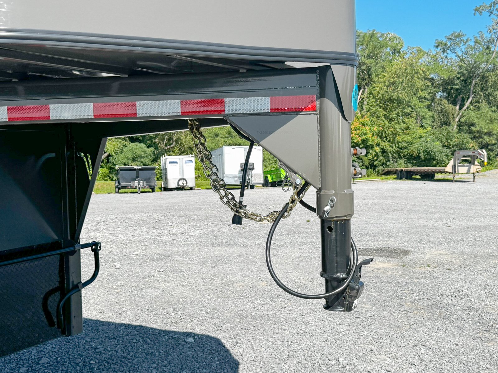 *Factory Blemished* Valley 12K Gooseneck Stock Trailer 7×18 (76818) - Image 22