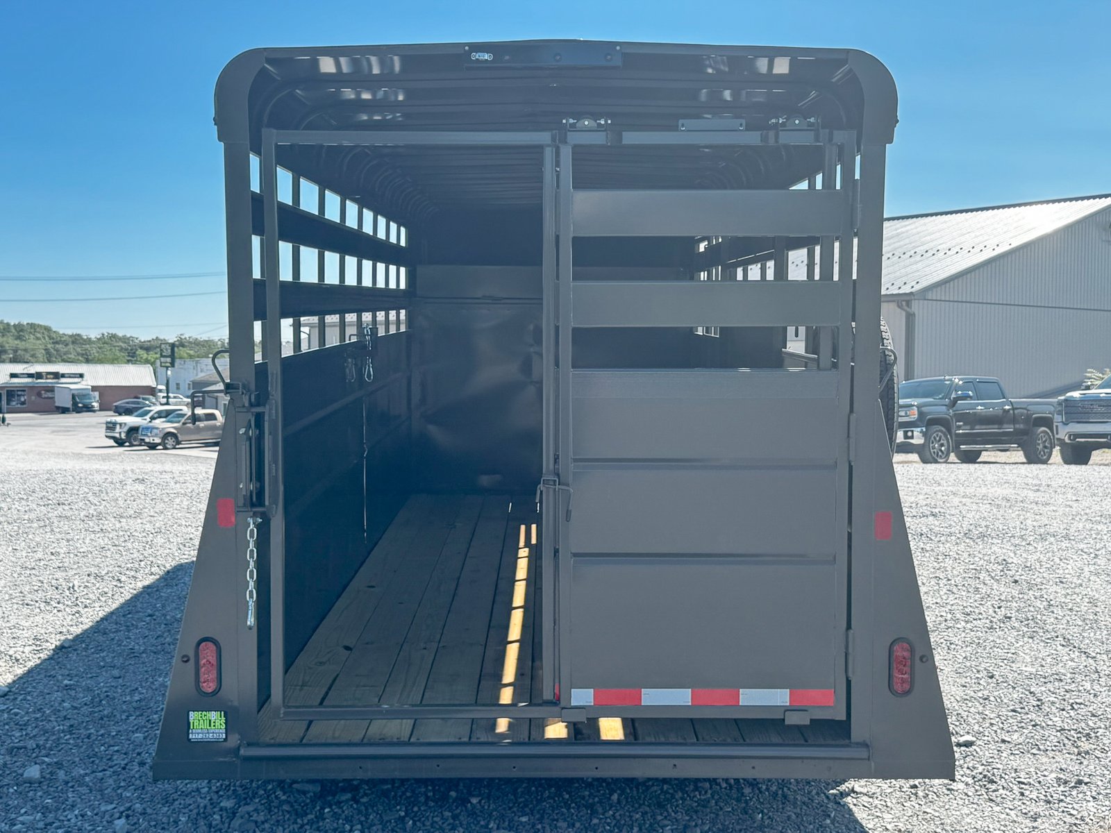 *Factory Blemished* Valley 12K Gooseneck Stock Trailer 7×18 (76818) - Image 9