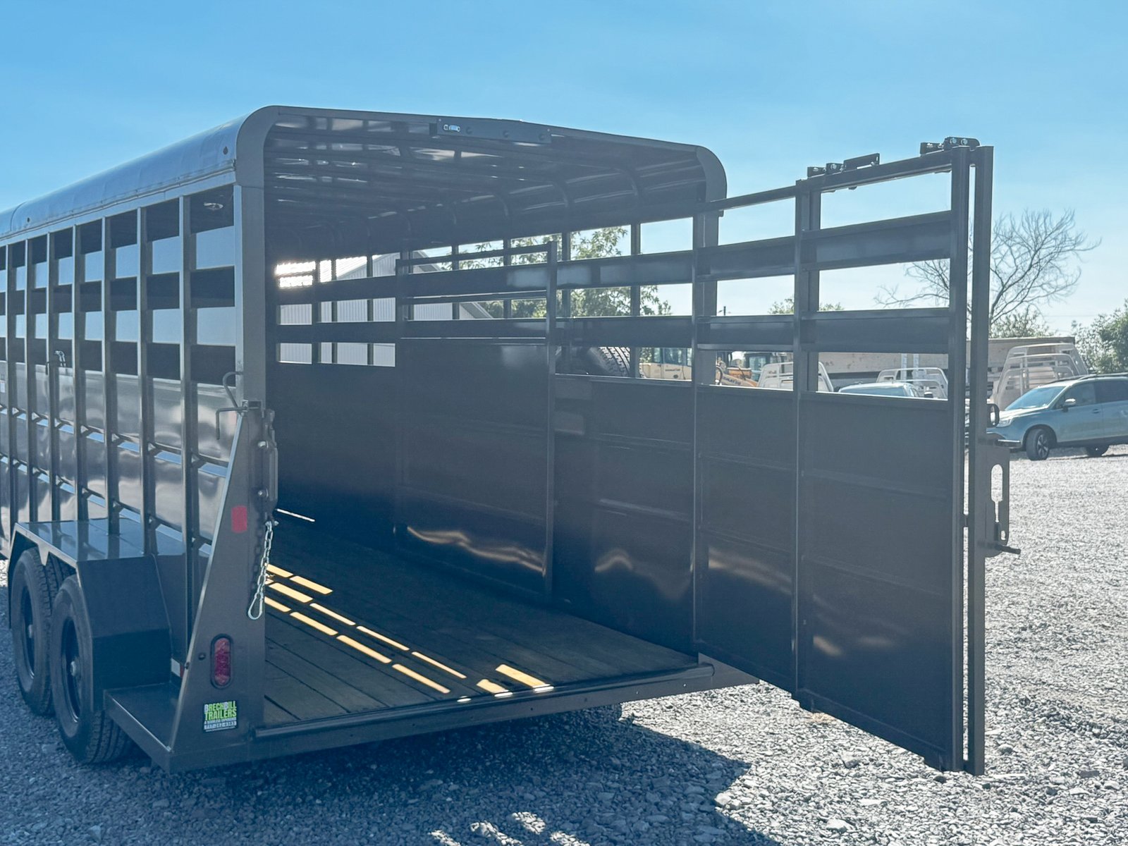 *Factory Blemished* Valley 12K Gooseneck Stock Trailer 7×18 (76818) - Image 11